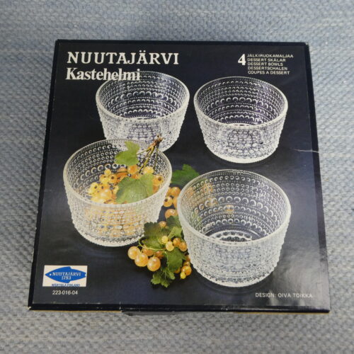 Nuutajärven lasi Kastehelmi jälkiruokamalja 4 kpl Oiva Toikka.